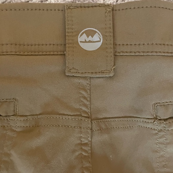 Mens “Wrangler” Golden-Brown Cargo Pants W/belt loops & button & zipper closures - Picture 6 of 9